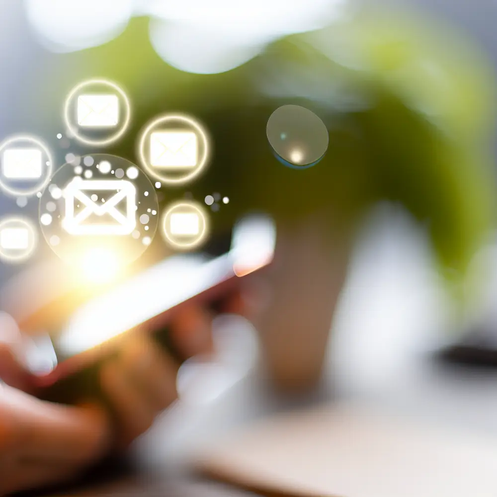 Plataforma de Mensajería Unificada: El Fin del Caos Comunicacional